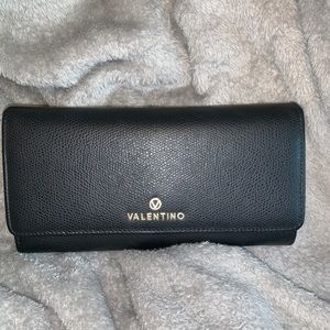 Valentino wallet